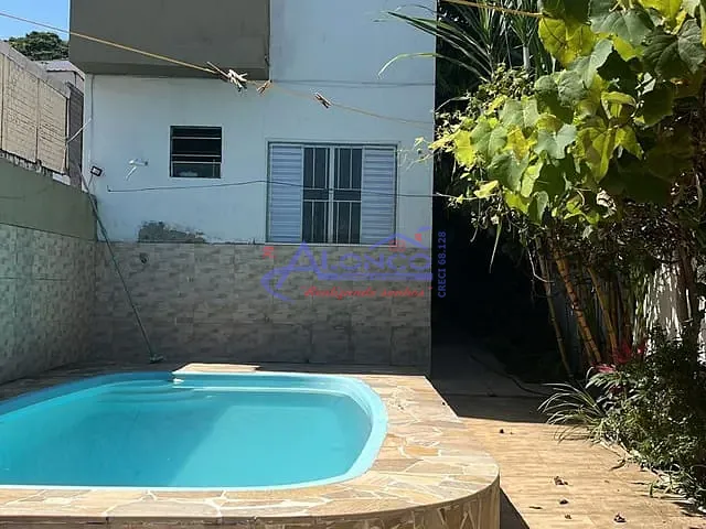 Sobrado com 240m² 2 quartos e 3 banheiros, à venda, no bairro Centro em Jacareí