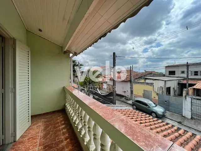 Sobrado com 210m² 3 quartos e 2 banheiros, à venda, no bairro Conjunto Habitacional Hércules Augusto Masson em Taubaté