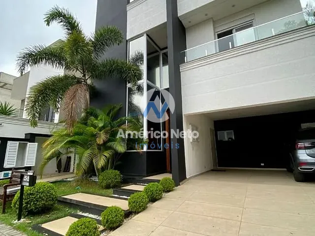 Sobrado com 360m² 4 quartos e 5 banheiros, à venda ou para alugar, no bairro Cerâmica em São Caetano do Sul