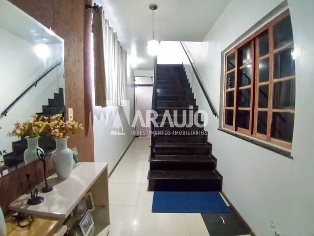 Sobrado com 330m² 5 quartos e 1 banheiro, à venda, no bairro São Vicente em Itajaí