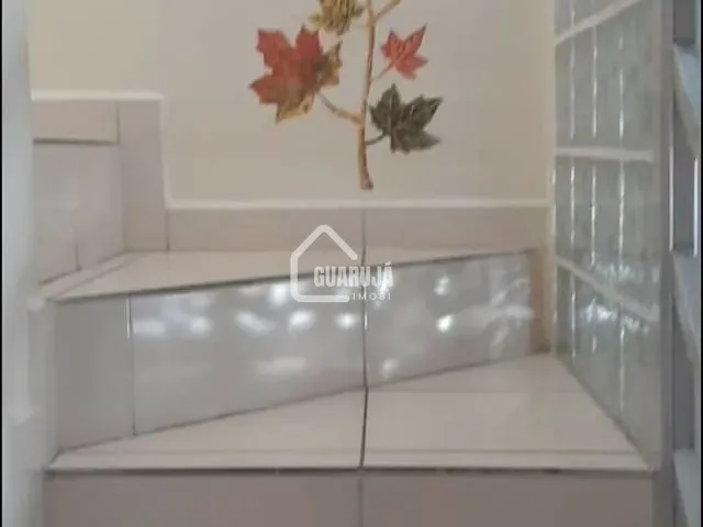 Sobrado 2 quartos e 2 banheiros, à venda, no bairro Sítio Paecara (Vicente de Carvalho) em Guarujá