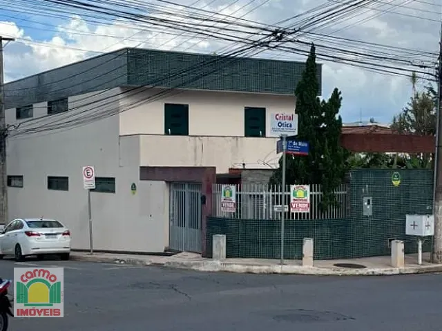 Sobrado com 136m², à venda, no bairro Setor Central em Anápolis