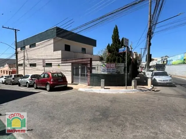 Sobrado com 136m², à venda, no bairro Setor Central em Anápolis