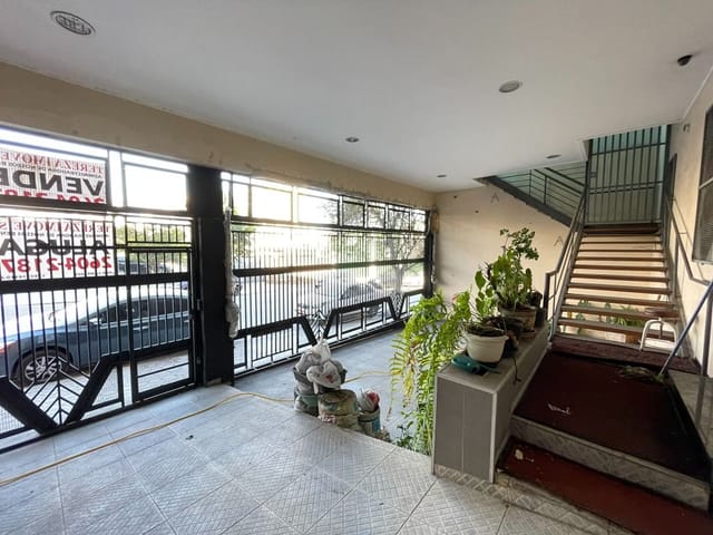 Sobrado com 271m² 10 quartos e 8 banheiros, à venda, no bairro Vila Prudente em São Paulo