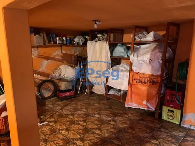 Sobrado com 200m² 5 quartos e 3 banheiros, à venda, no bairro João Paz em Londrina