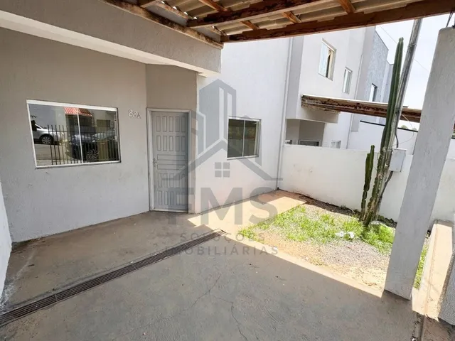 Casa 3 quartos e 2 banheiros, à venda, no bairro Praça dos Pinheiros em Telêmaco Borba