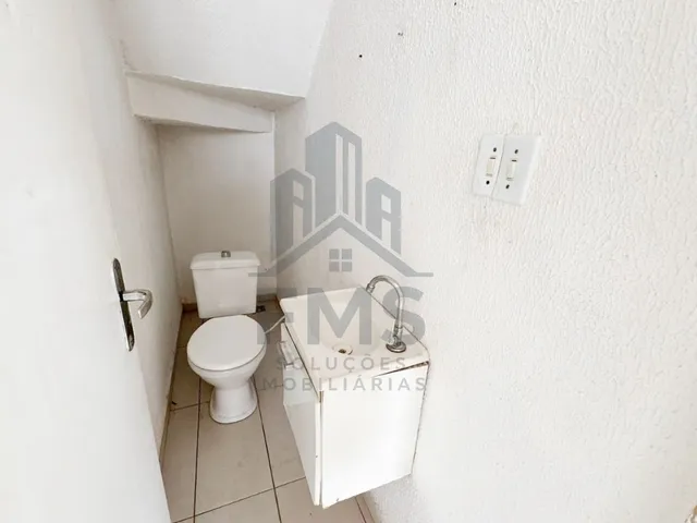 Casa 3 quartos e 2 banheiros, à venda, no bairro Praça dos Pinheiros em Telêmaco Borba