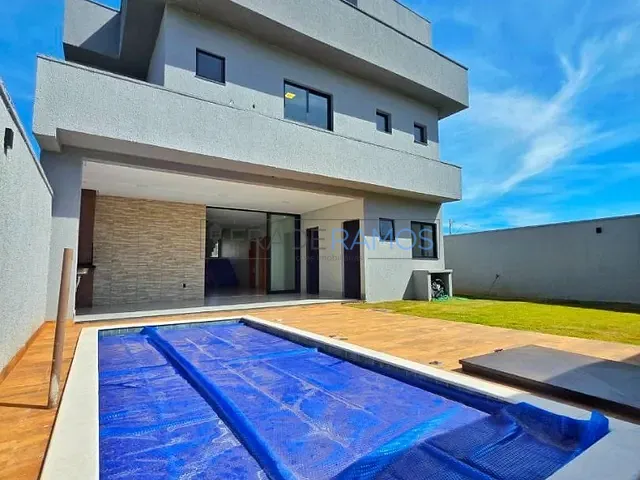 Sobrado com 293m² 4 quartos e 6 banheiros, à venda, no bairro Jardins Capri em Senador Canedo