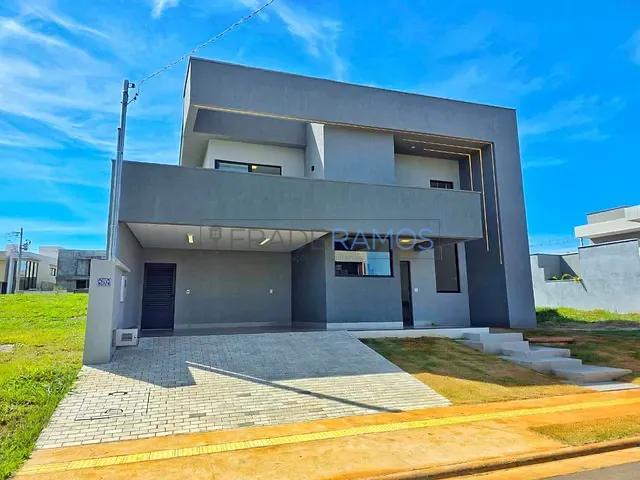 Sobrado com 293m² 4 quartos e 6 banheiros, à venda, no bairro Jardins Capri em Senador Canedo