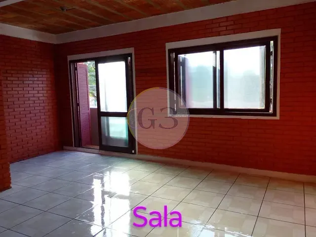 Sobrado com 120m² 2 quartos e 2 banheiros, para alugar, no bairro Areal em Pelotas