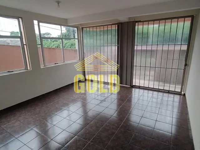 Sobrado com 272m² 5 quartos e 3 banheiros, à venda, no bairro Igapó em Londrina