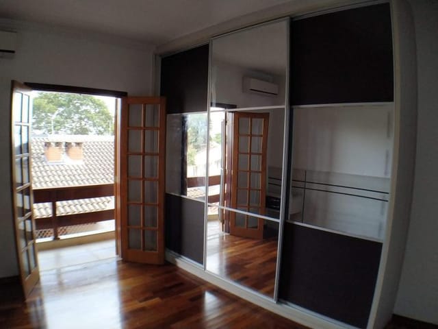 Foto do Sobrado - Sobrado com 3 dormitórios à venda, 182 m² por R$ 550.000,00 - Parque Industrial - São José dos Campos/SP | INDEPENDENCE NEGOCIOS IMOBILIARIOS LTDA