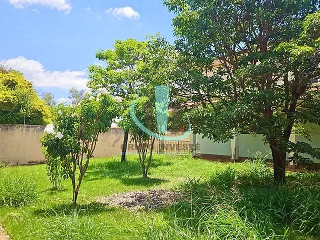 Sobrado com 2187m² 5 quartos e 7 banheiros, à venda, no bairro Vila Xavier (Vila Xavier) em Araraquara