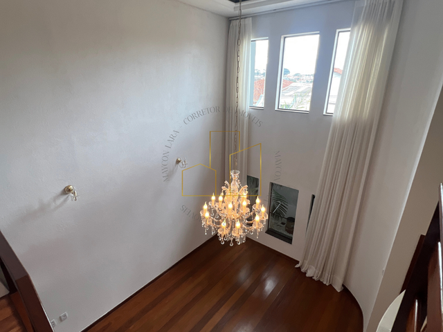 Sobrado com 300m² 4 quartos e 4 banheiros, à venda, no bairro Centro / Jardim Francano / Jardim Sao Vicente de Paula em Franca