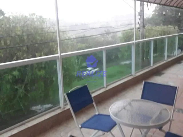 Sobrado com 286m² 3 quartos e 2 banheiros, à venda, no bairro Jardim Dom Henrique em Botucatu