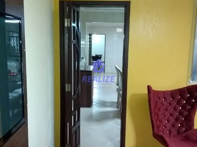 Sobrado com 286m² 3 quartos e 2 banheiros, à venda, no bairro Jardim Dom Henrique em Botucatu