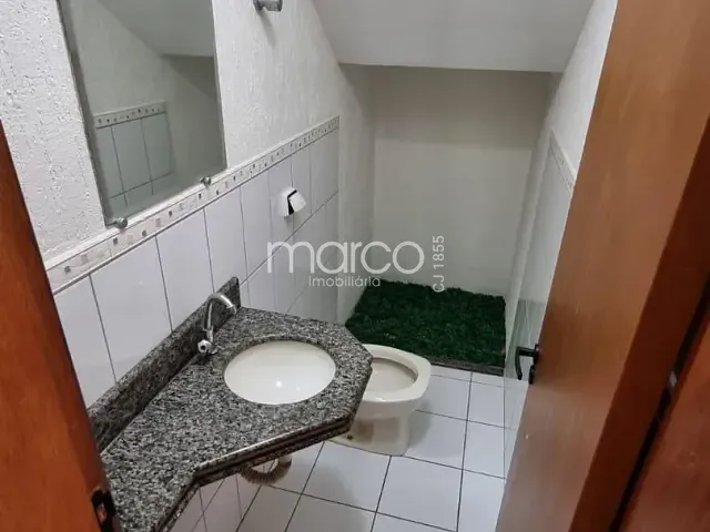 Sobrado 3 quartos e 1 banheiro, para alugar, no bairro Setor Jaó em Goiânia