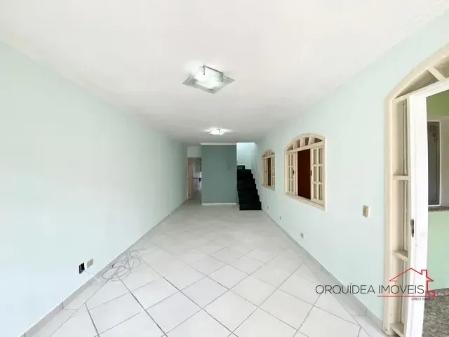 Sobrado com 200m² 3 quartos e 4 banheiros, à venda, no bairro Bosque da Saúde em São Paulo