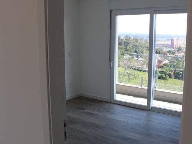 Sobrado com 250m² 3 quartos e 2 banheiros, à venda, no bairro Coronel Nassuca em Guaíba