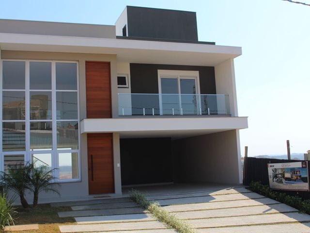 Sobrado com 250m² 3 quartos e 2 banheiros, à venda, no bairro Coronel Nassuca em Guaíba