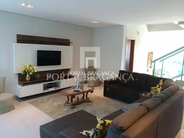 Sobrado com 420m² 3 quartos e 4 banheiros, à venda, no bairro Condomínio Residencial Fazenda Santa Helena em Bragança Paulista