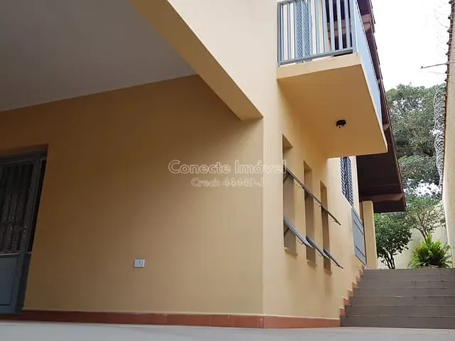 Sobrado com 282m² 4 quartos e 2 banheiros, à venda, no bairro Nova Jaguariúna em Jaguariúna