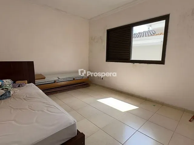 Sobrado com 436m² 5 quartos e 4 banheiros, à venda, no bairro Cidade Vera Cruz - Jardins Viena em Aparecida de Goiânia