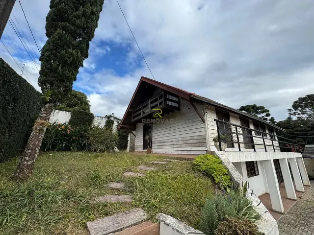 Sobrado com 450m² 3 quartos e 2 banheiros, à venda, no bairro Santa Cruz em Guarapuava