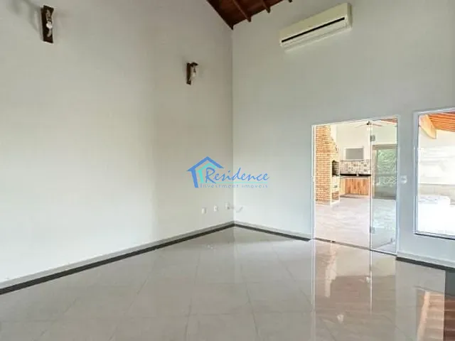 Sobrado com 300m² 3 quartos e 2 banheiros, à venda ou para alugar, no bairro Jardim Portal de Itaici em Indaiatuba