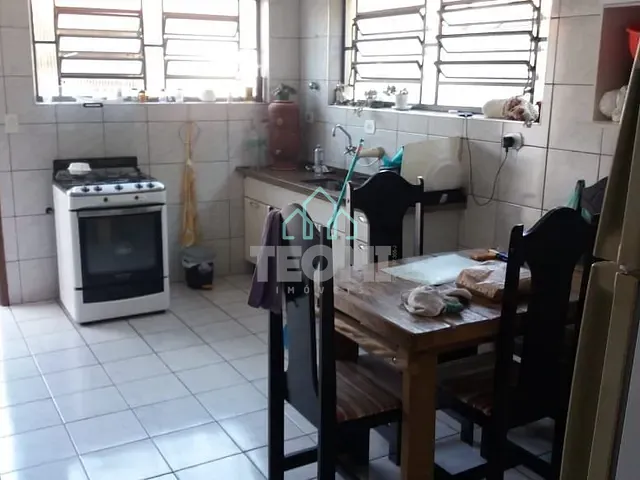 Sobrado com 150m² 4 quartos e 3 banheiros, à venda, no bairro Jardim Bom Jesus em Tremembé