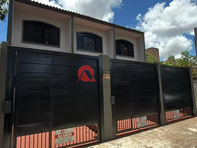 Sobrado 2 quartos e 1 banheiro, para alugar, no bairro Jardim das Nações em Maringá