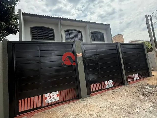 Sobrado 2 quartos e 1 banheiro, para alugar, no bairro Jardim das Nações em Maringá