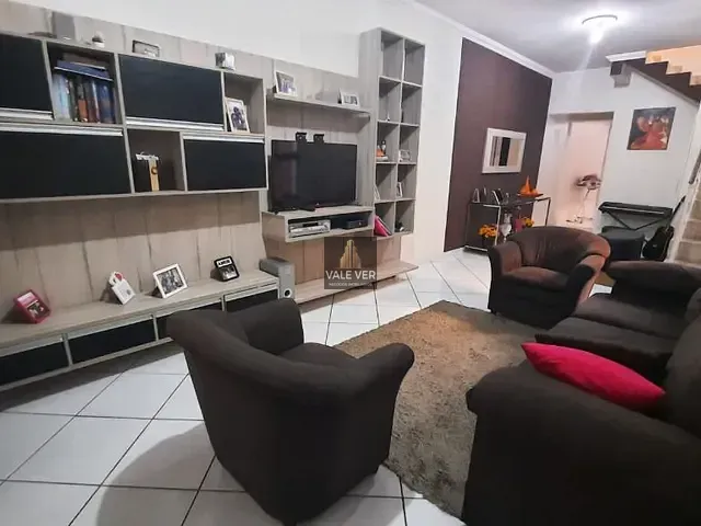 Sobrado com 170m² 3 quartos e 3 banheiros, à venda, no bairro Parque Residencial Flamboyant em São José dos Campos