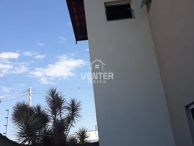 Sobrado com 150m² 2 quartos e 3 banheiros, à venda, no bairro Residencial Portal da Mantiqueira em Taubaté