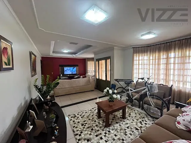 Sobrado com 355m² 4 quartos e 5 banheiros, à venda, no bairro Jardim Alto Sao Francisco em Campo Grande