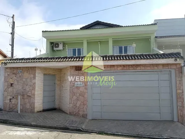 Sobrado com 555m² 5 quartos e 8 banheiros, à venda, no bairro Vila Lavínia em Mogi das Cruzes