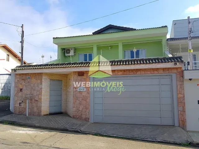 Sobrado com 555m² 5 quartos e 8 banheiros, à venda, no bairro Vila Lavínia em Mogi das Cruzes