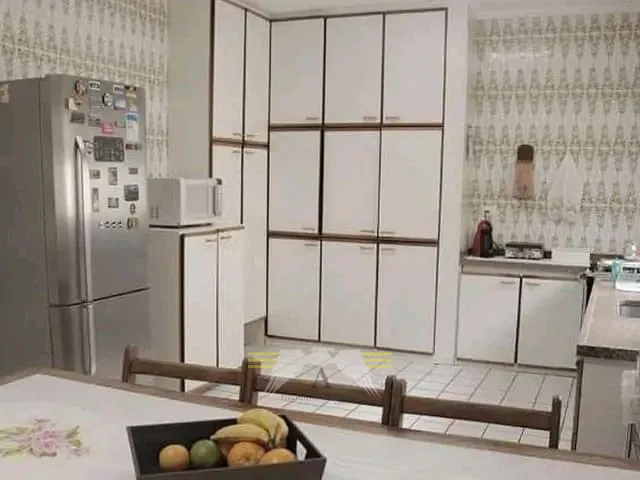 Sobrado com 200m² 3 quartos e 3 banheiros, à venda, no bairro Parque São Jorge em São Paulo