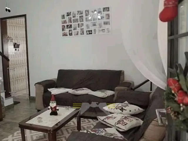 Sobrado com 200m² 3 quartos e 3 banheiros, à venda, no bairro Parque São Jorge em São Paulo