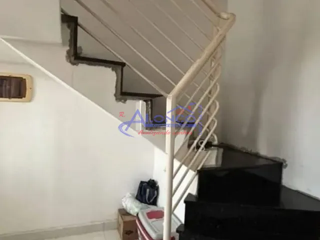 Sobrado com 136m² 3 quartos e 1 banheiro, à venda, no bairro Santa Cruz dos Lázaros em Jacareí