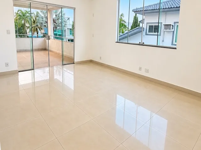 Sobrado com 450m² 4 quartos e 3 banheiros, à venda, no bairro Residencial Granville em Goiânia