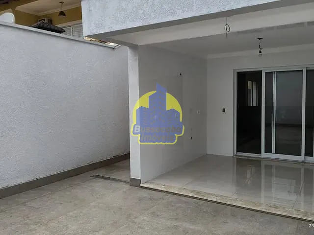 Sobrado com 150m² 2 quartos e 1 banheiro, à venda, no bairro Umuarama em Osasco