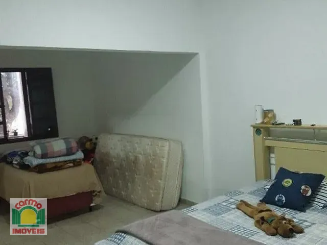 Sobrado com 600m² 4 quartos e 4 banheiros, à venda, no bairro Vila Santa Maria de Nazareth em Anápolis