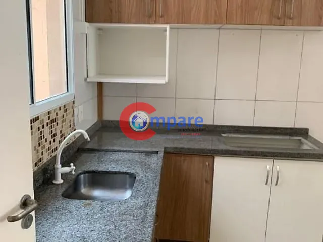 Sobrado com 100m² 2 quartos e 2 banheiros, para alugar, no bairro Parque Flamengo em Guarulhos