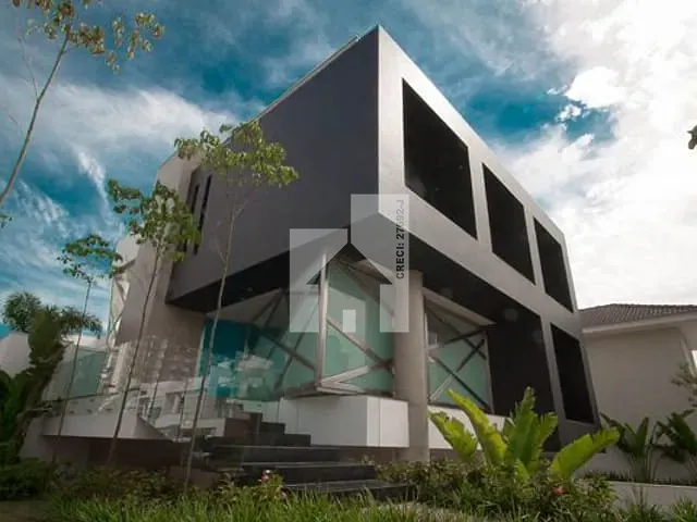 Sobrado com 600m² 4 quartos e 5 banheiros, à venda, no bairro Vila Virgínia em Jundiaí