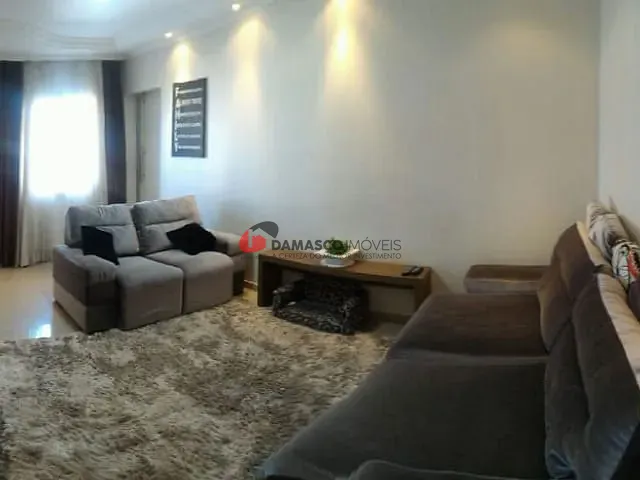 Sobrado com 226m² 3 quartos e 1 banheiro, à venda, no bairro Santa Maria em Santo André