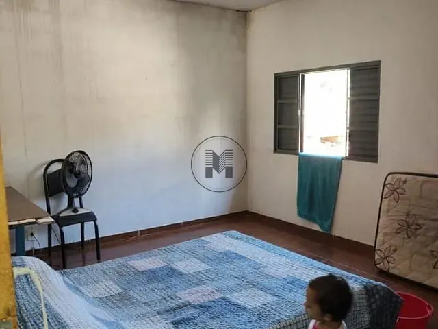 Sobrado com 125m² 4 quartos e 2 banheiros, à venda, no bairro Jardim Coelho Neto em Guaratinguetá
