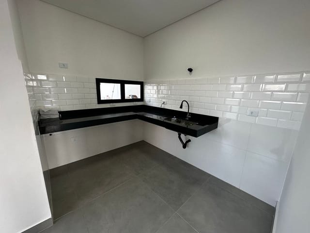 Sobrado com 150m² 3 quartos e 3 banheiros, à venda, no bairro Morada dos Nobres em Taubaté