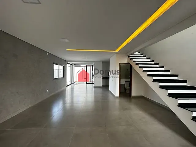 Sobrado com 150m² 3 quartos e 3 banheiros, à venda, no bairro Morada dos Nobres em Taubaté