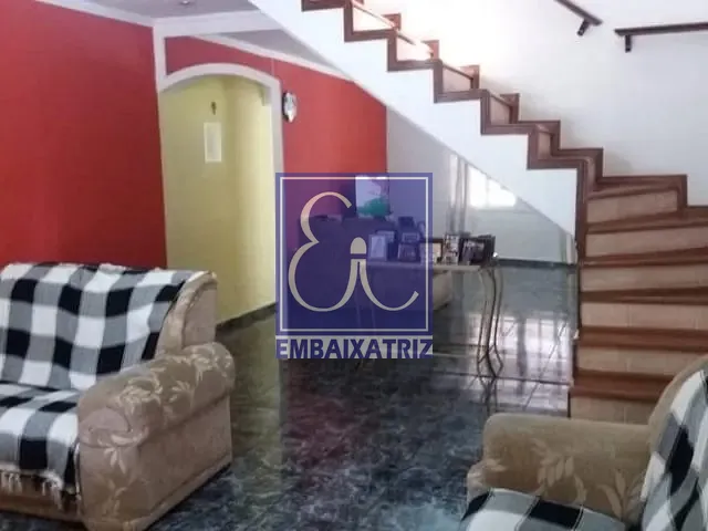 Sobrado com 150m² 3 quartos e 2 banheiros, à venda, no bairro Cidade Morumbi em São José dos Campos